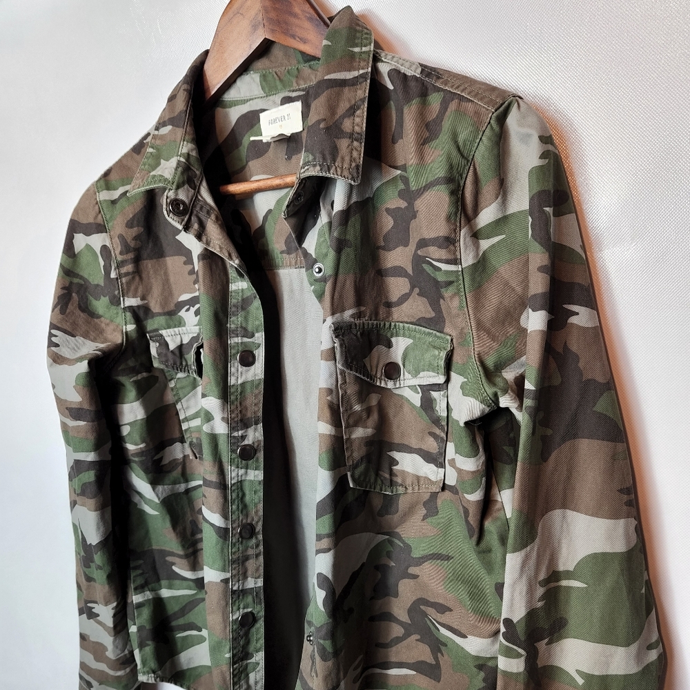 Forever 21 Camo Print Jacket